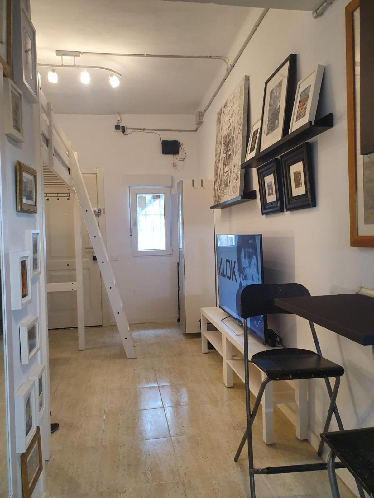 Отель Loft With Total Privacy Барселона Экстерьер фото